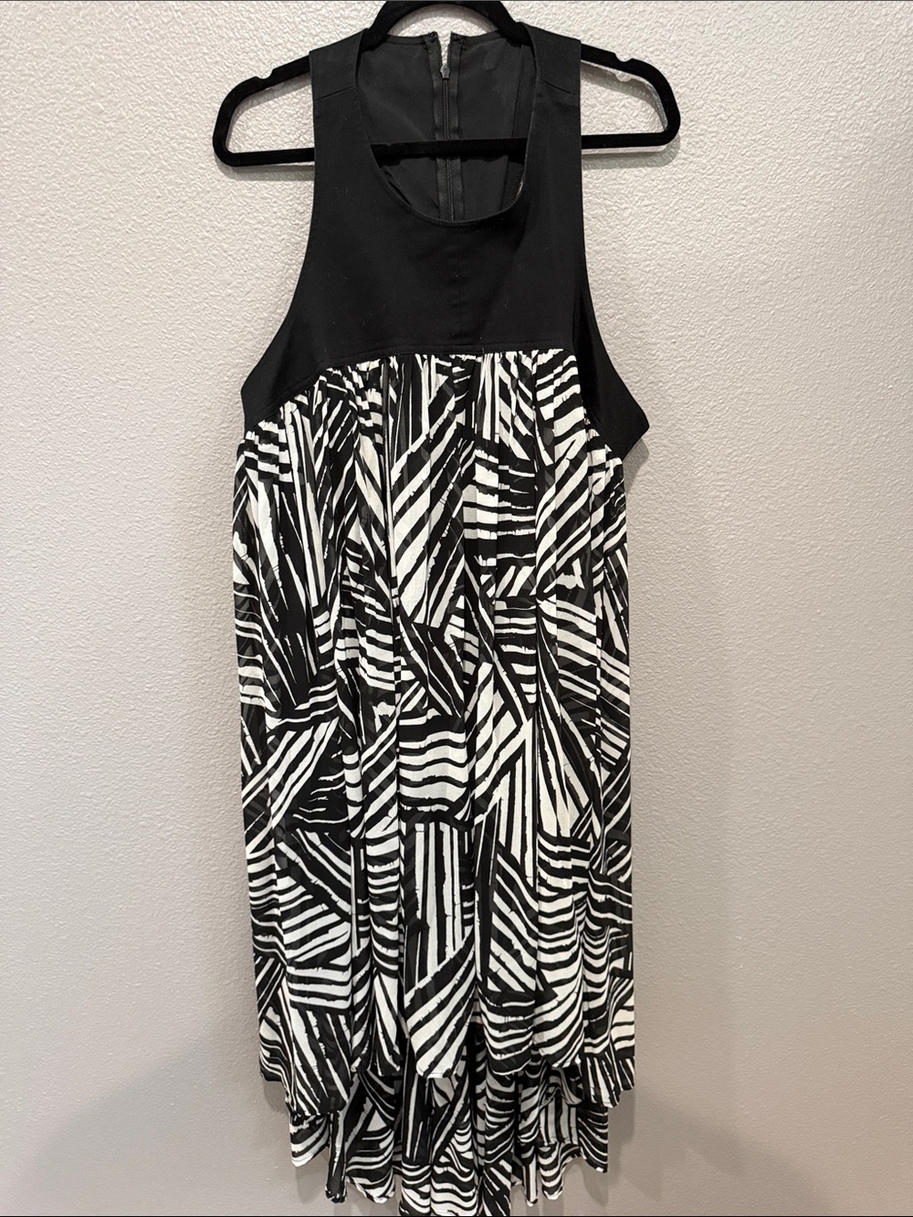 Sleeveless Black & White Printed Mini Dress